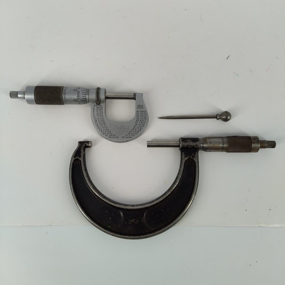2X Brown & Sharpe No. 13 / 62 Outside Micrometer 0-1/2-3" W/vtg scriber